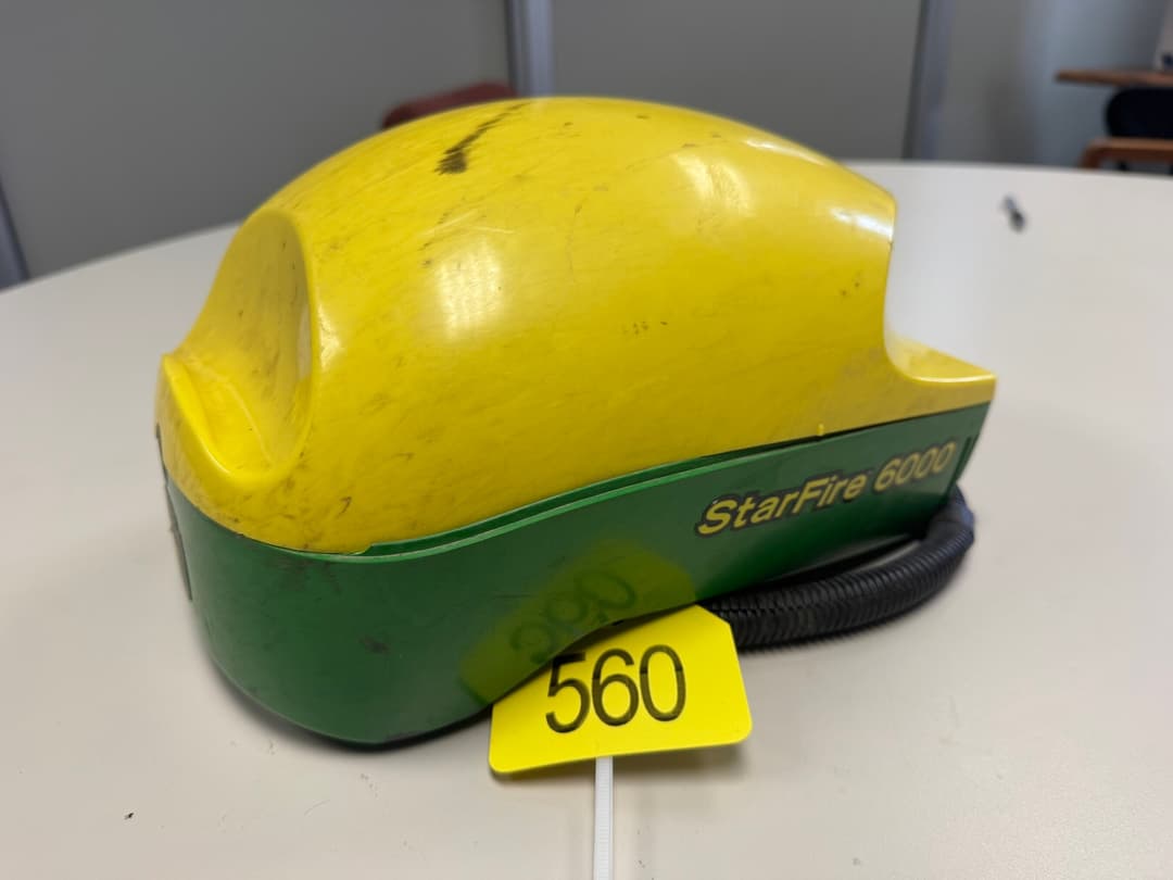 Image of John Deere StarFire 6000 Image 0