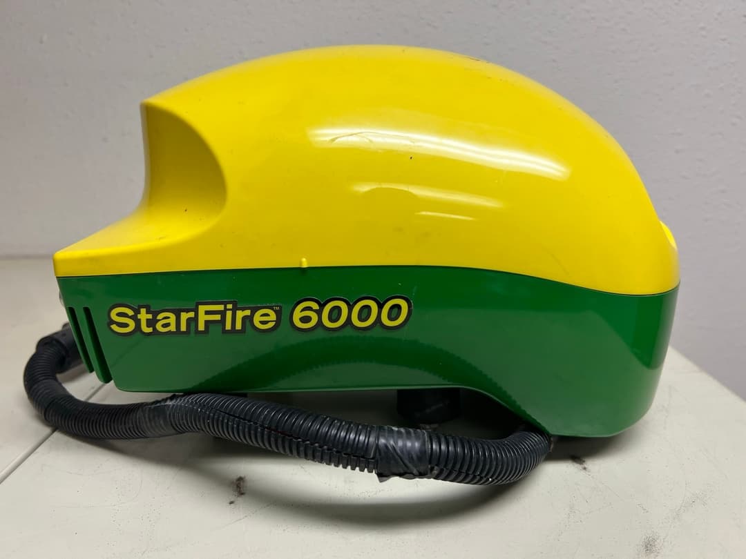 Image of John Deere StarFire 6000 Image 0