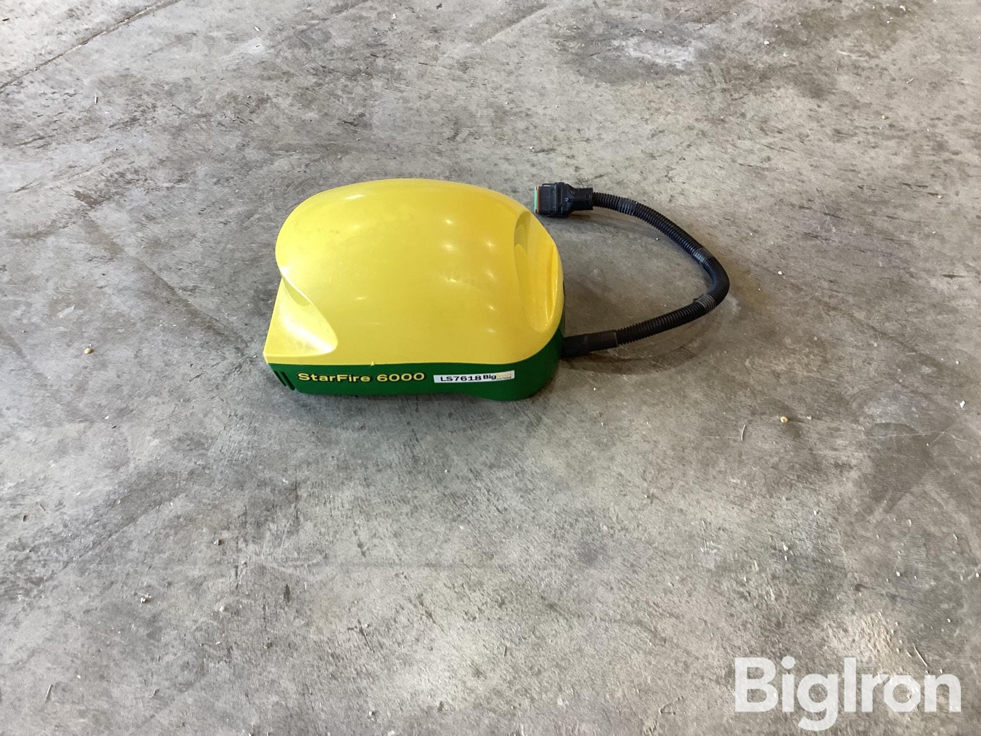 John Deere StarFire 6000 Equipment Image0