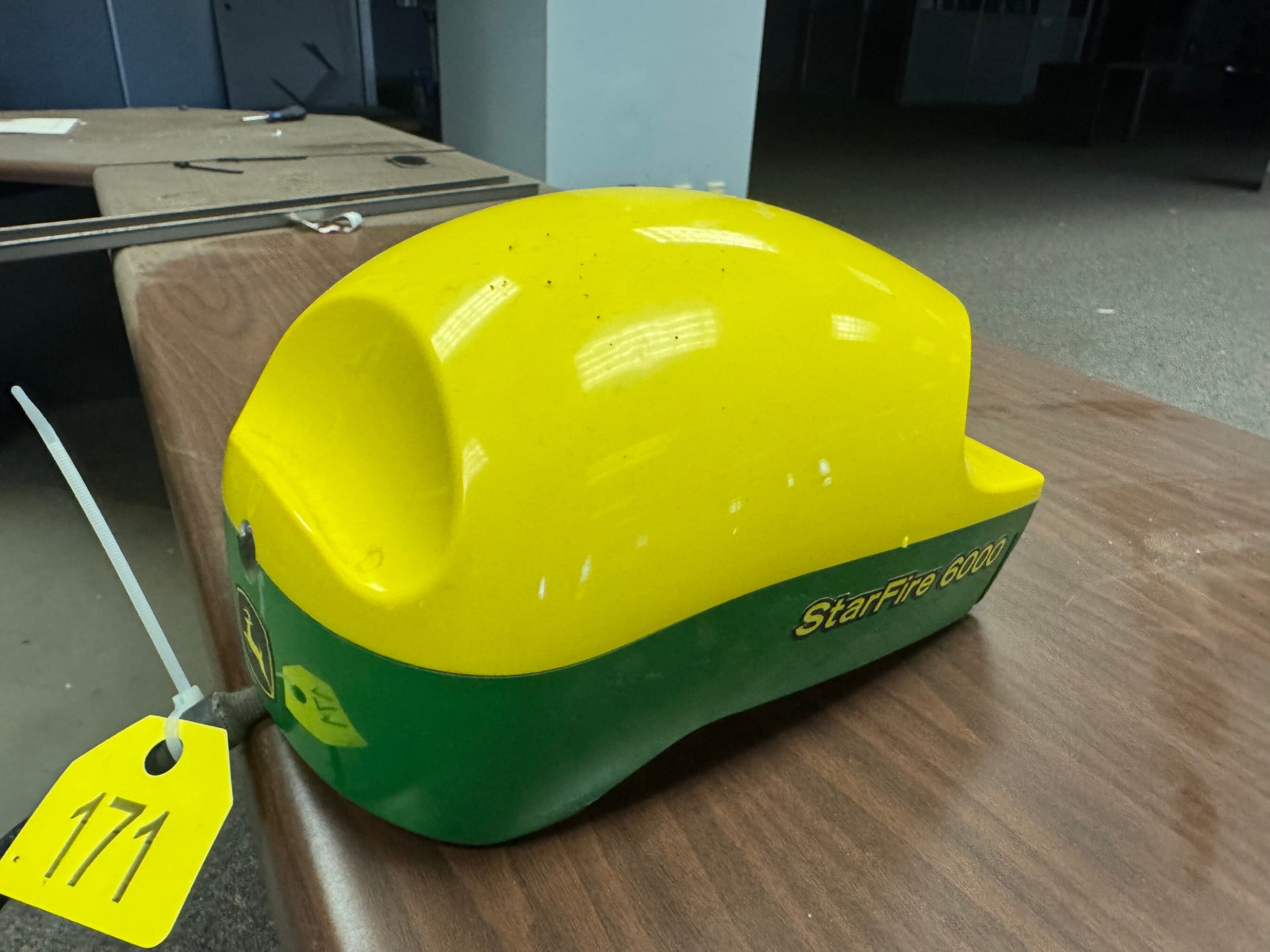 John Deere StarFire 6000 Equipment Image0