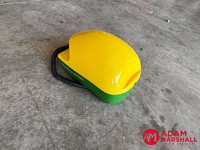 Image of John Deere StarFire 6000 equipment image 3