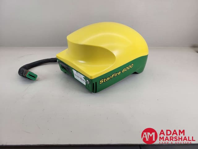 Image of John Deere StarFire 6000 equipment image 2
