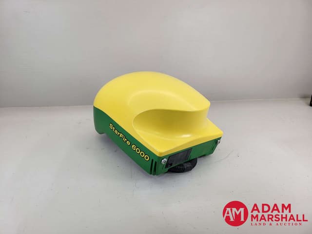 Image of John Deere StarFire 6000 equipment image 2