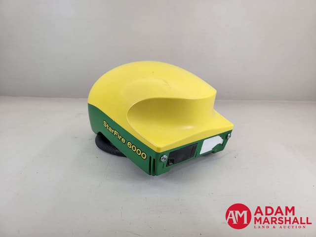 Image of John Deere StarFire 6000 equipment image 2