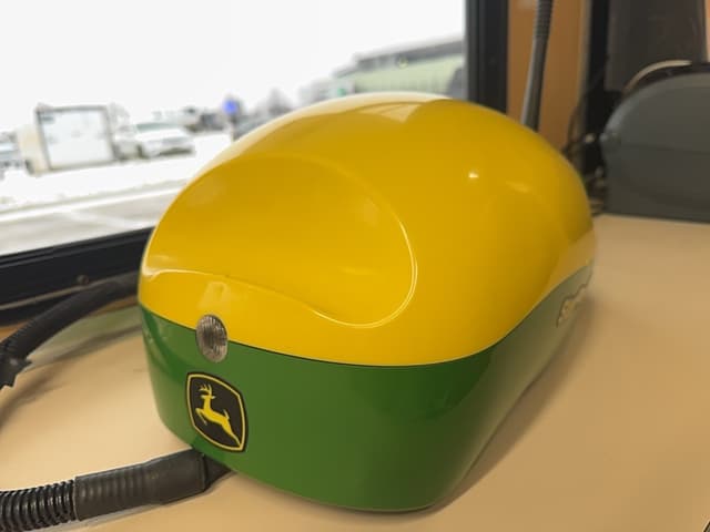 Image of John Deere StarFire 6000 equipment image 1