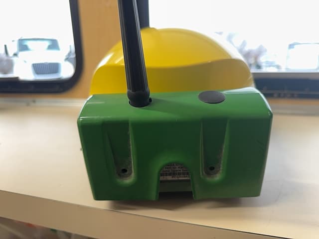 Image of John Deere StarFire 6000 equipment image 2