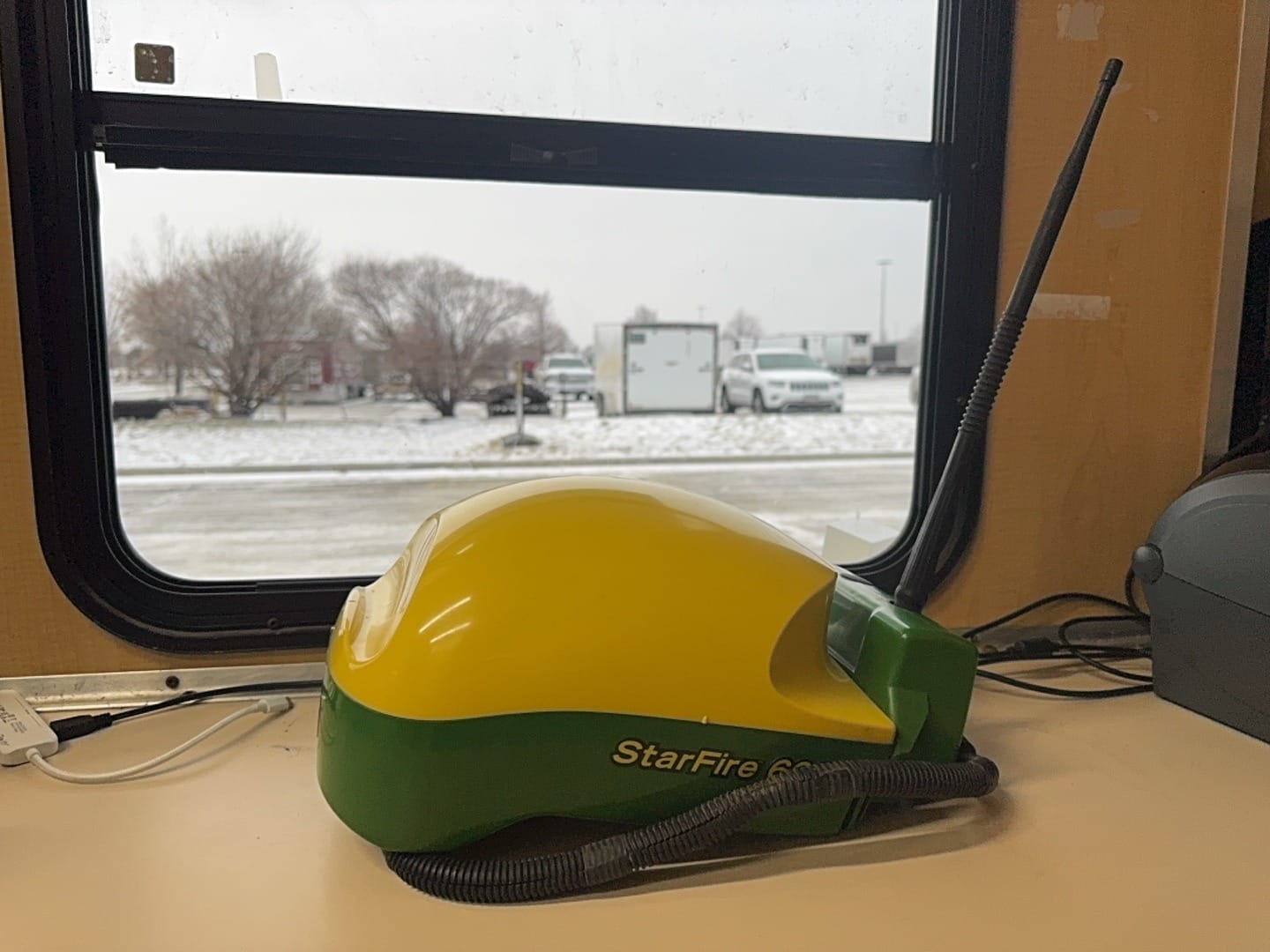 John Deere StarFire 6000 Equipment Image0