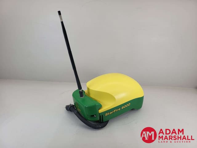 Image of John Deere StarFire 6000 equipment image 3