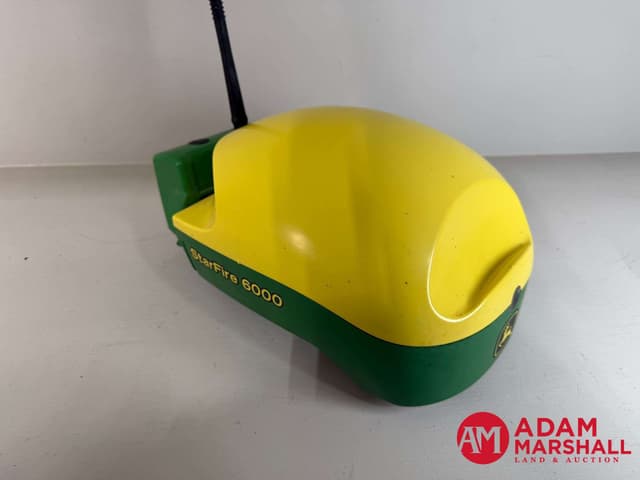 Image of John Deere StarFire 6000 equipment image 3