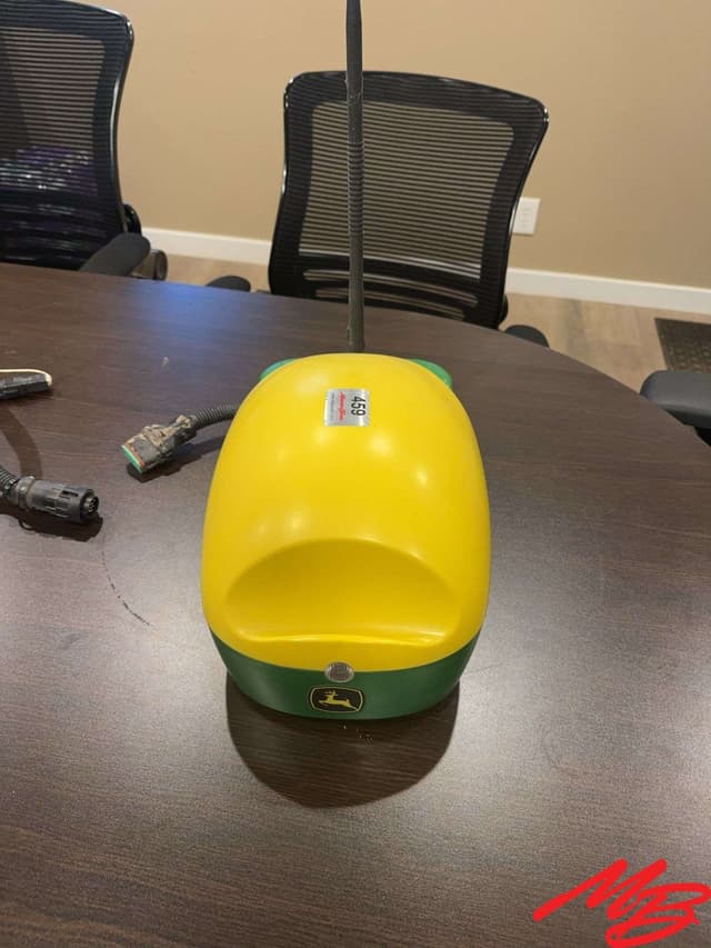 Image of John Deere StarFire 6000 equipment image 1