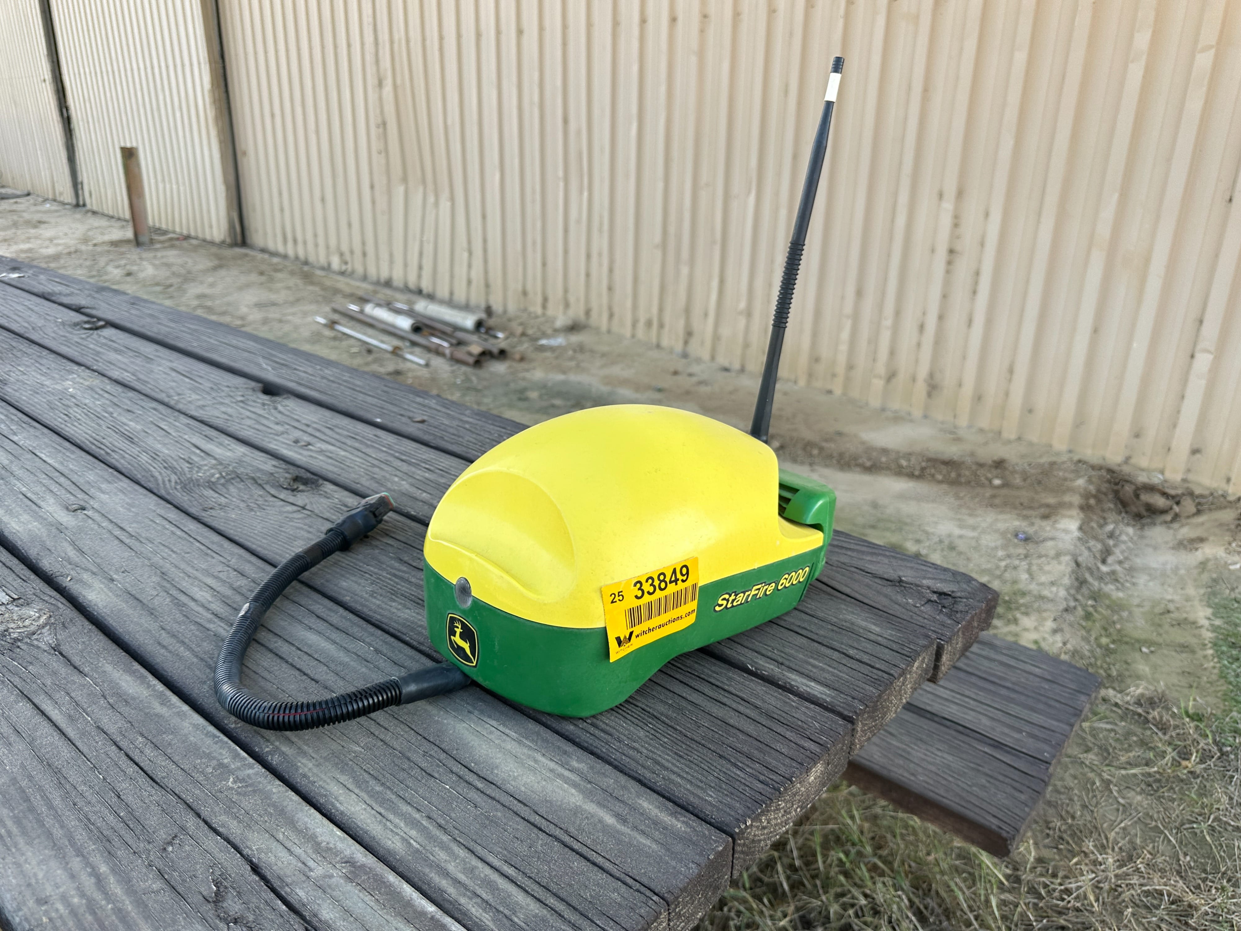 John Deere StarFire 6000 Equipment Image0