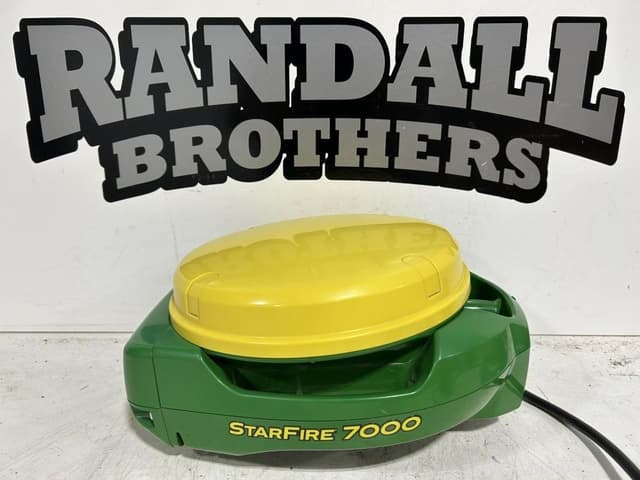 Image of John Deere StarFire 7000 equipment image 2