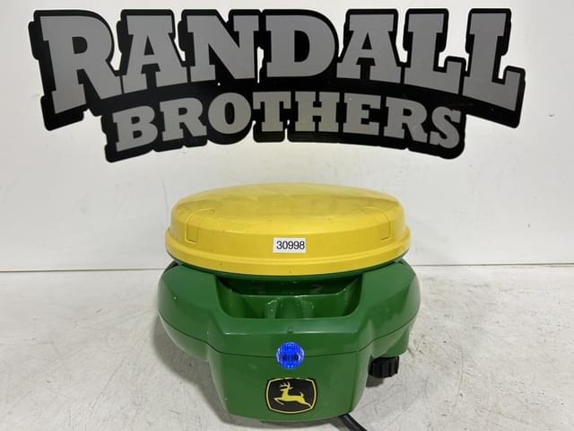 Image of John Deere StarFire 7000 equipment image 2