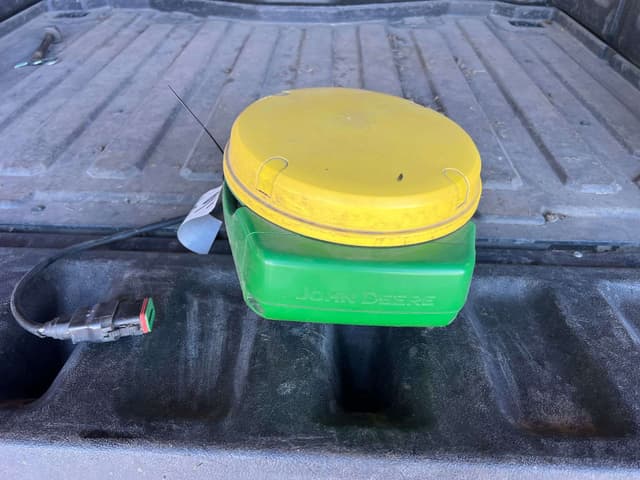 Image of John Deere StarFire 7000 equipment image 3