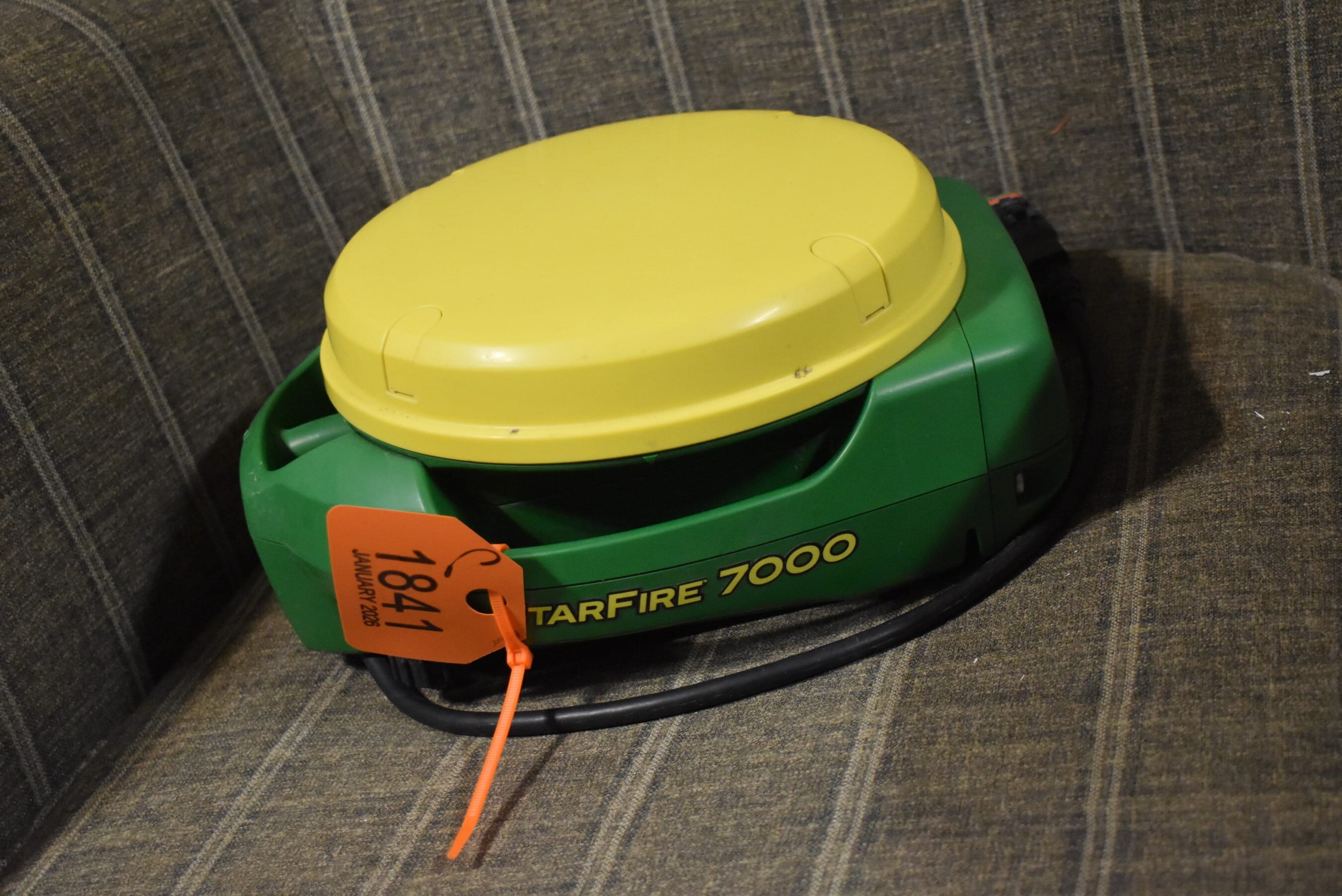 John Deere StarFire 7000 Equipment Image0