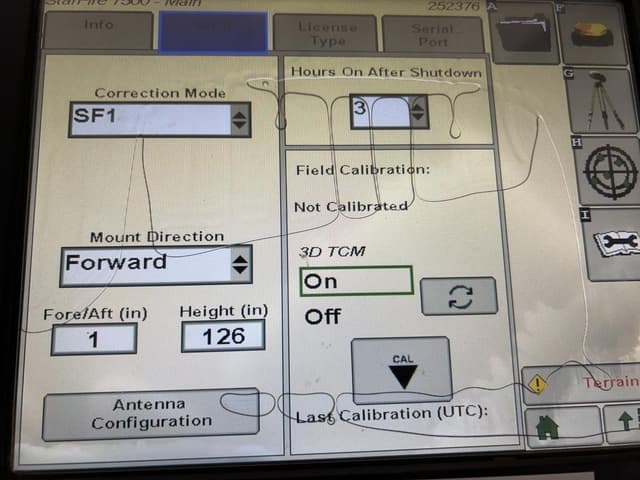 Image of John Deere StarFire 7500 equipment image 3