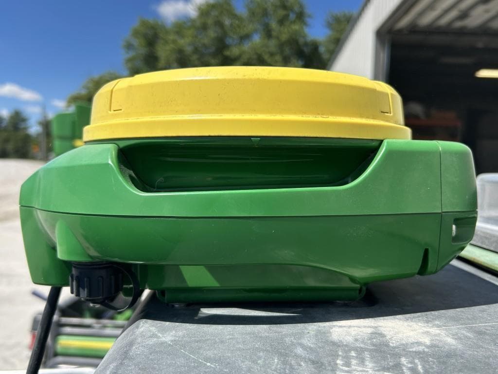 Image of John Deere StarFire 7500 Primary image