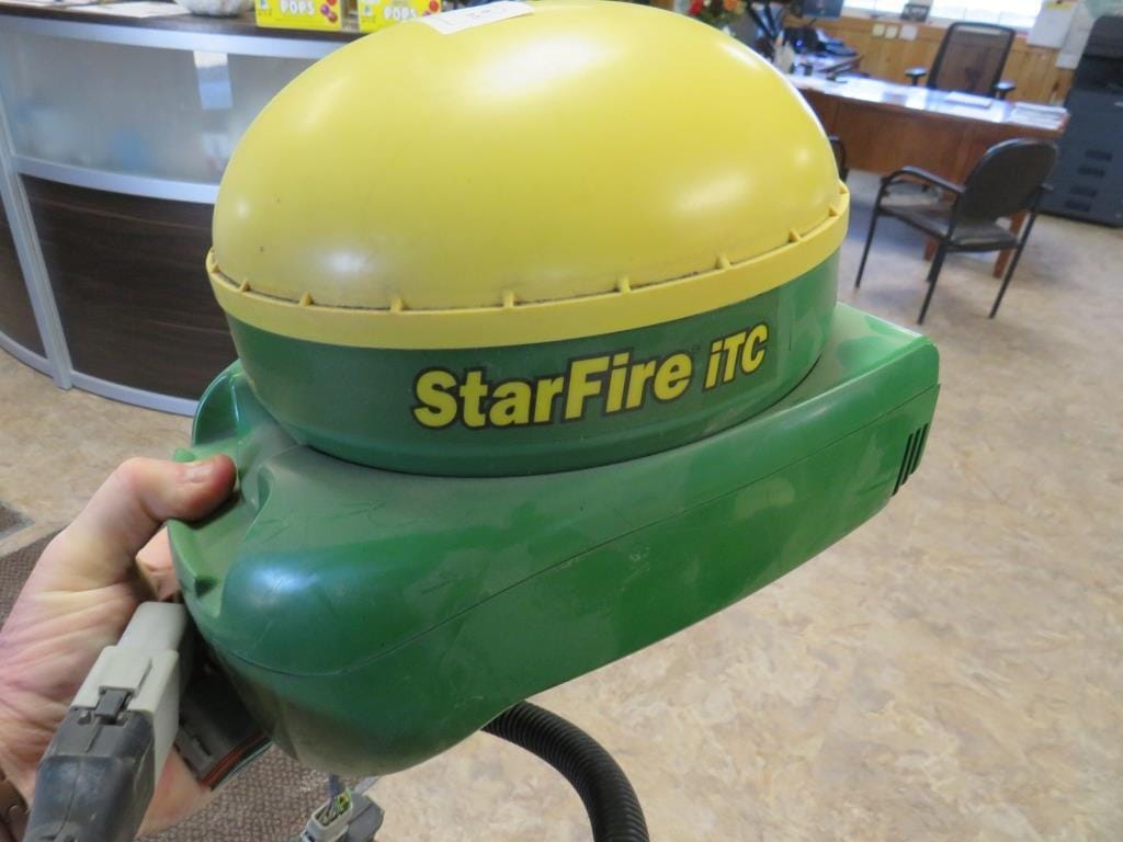 John Deere StarFire iTC Equipment Image0