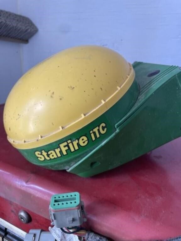 John Deere StarFire iTC Equipment Image0