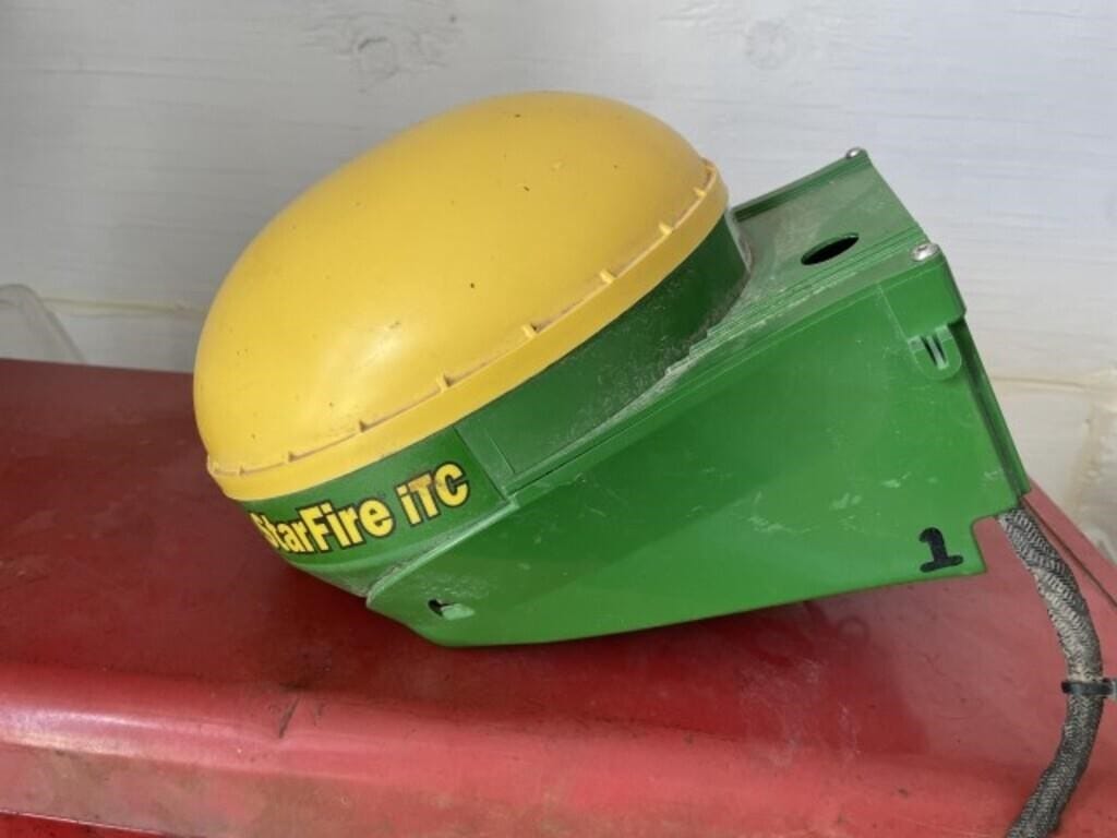 John Deere StarFire iTC Equipment Image0