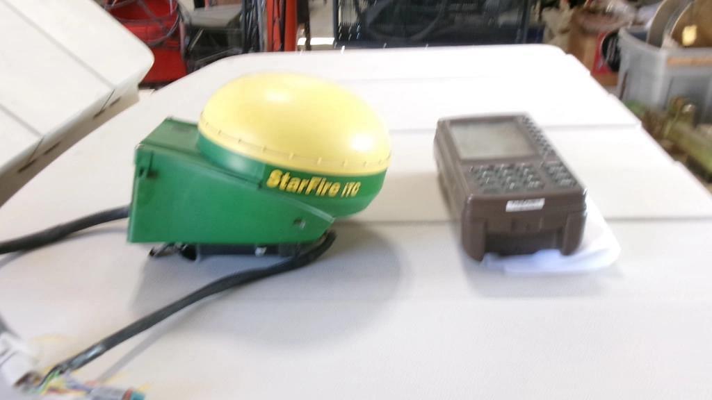 Image of John Deere StarFire iTC Image 0