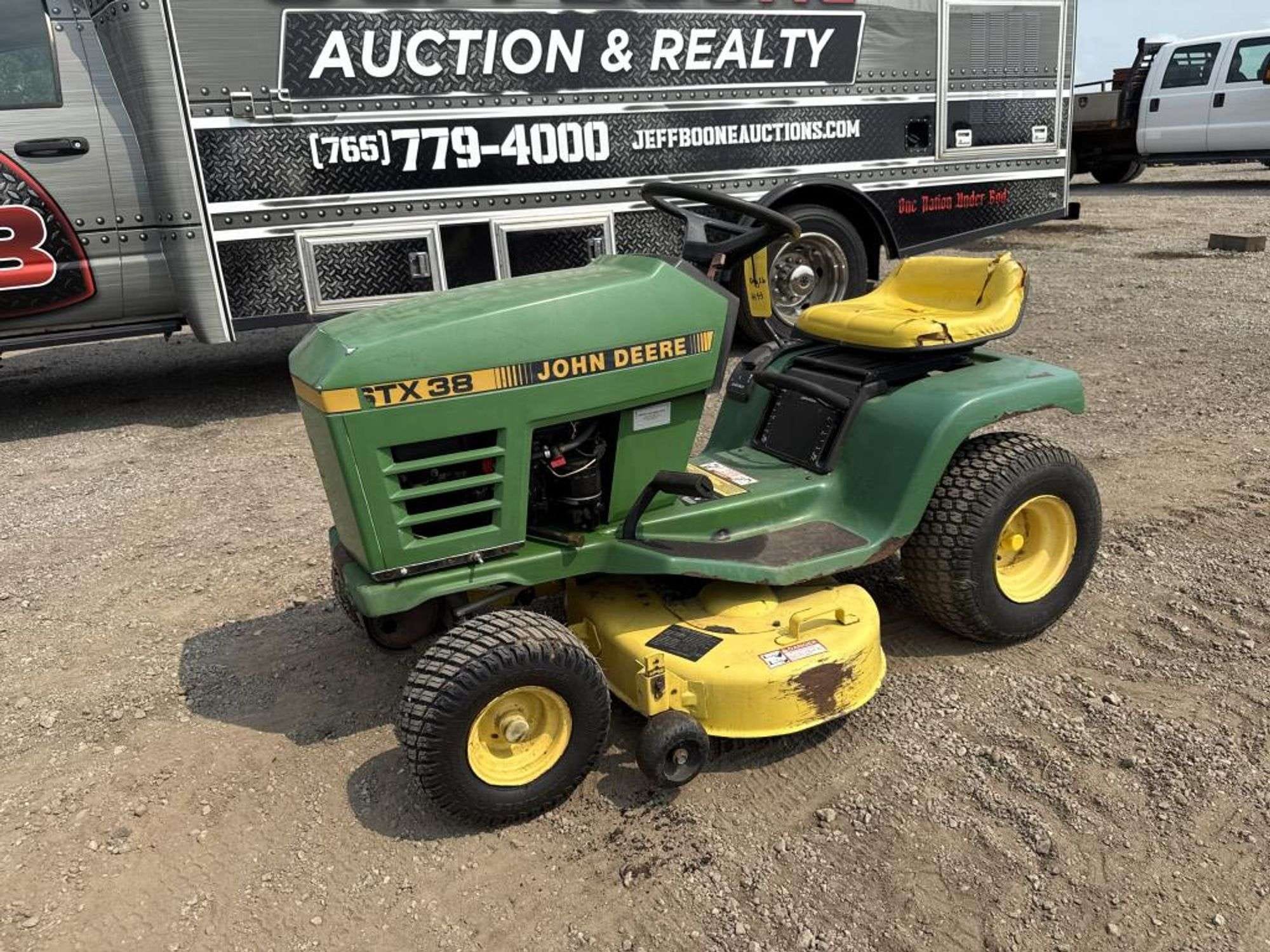 John Deere STX38 Equipment Image0