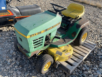 Main image John Deere STX38