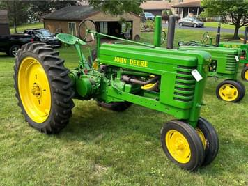 Main image John Deere B