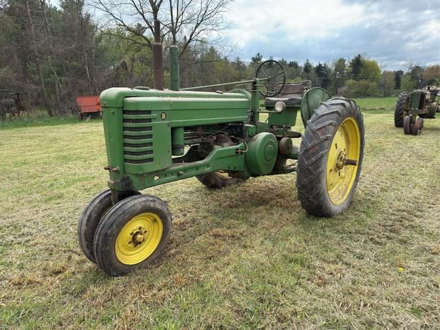 Image of John Deere B equipment image 2