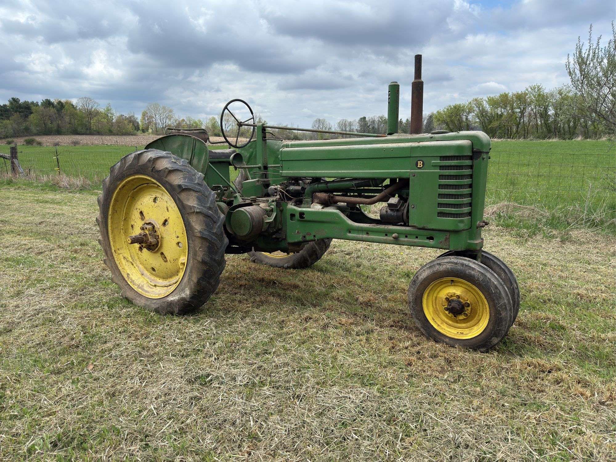 John Deere B Equipment Image0