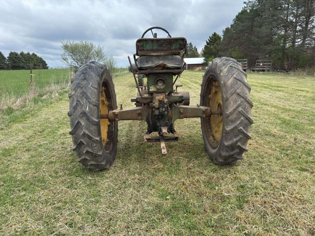 Image of John Deere B equipment image 4