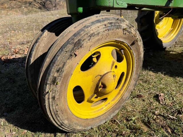 Image of John Deere H equipment image 2