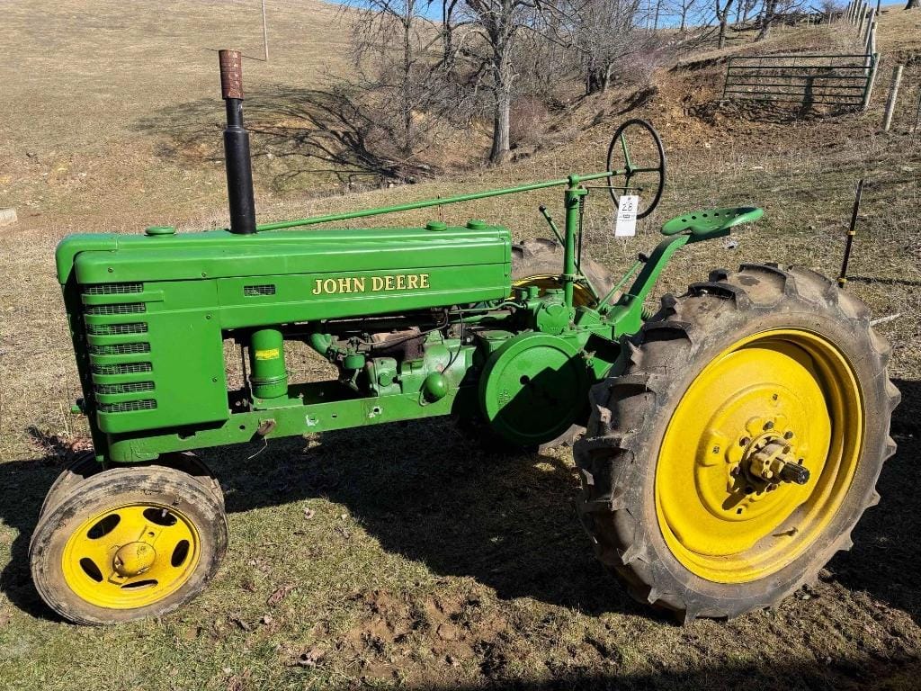 John Deere H Equipment Image0