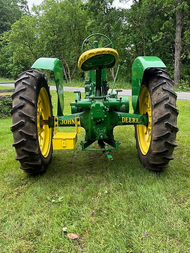 Image of John Deere A equipment image 4