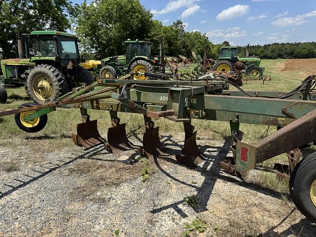 Image of John Deere Undetermined equipment image 4