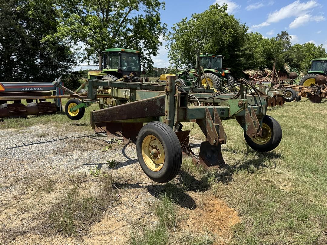 Image of John Deere Undetermined Primary image
