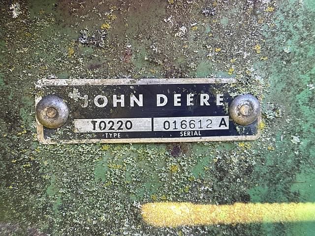 Image of John Deere T0220 equipment image 3