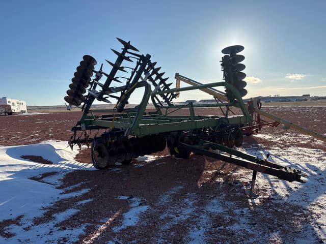 Image of John Deere T0230 equipment image 2