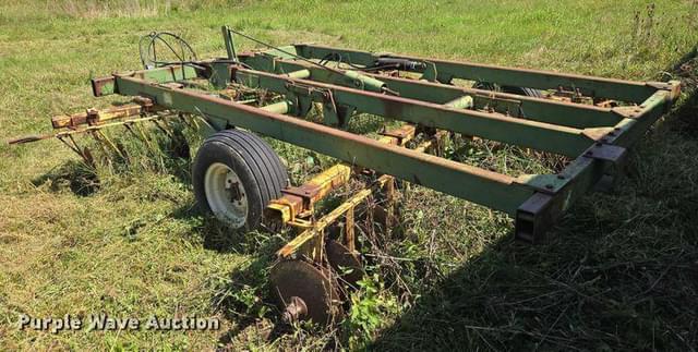 Image of John Deere T0230 equipment image 4
