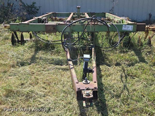 Image of John Deere T0230 equipment image 1