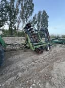 John Deere T0331 Image