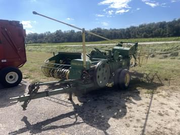 Main image John Deere 24T