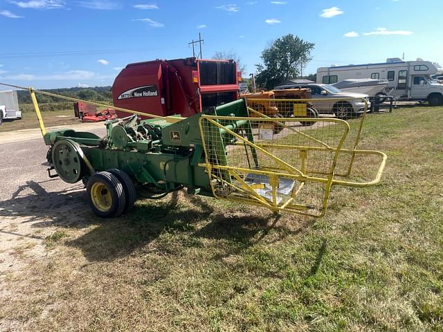 Image of John Deere 24T equipment image 3