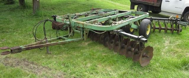 Image of John Deere T3121 equipment image 2