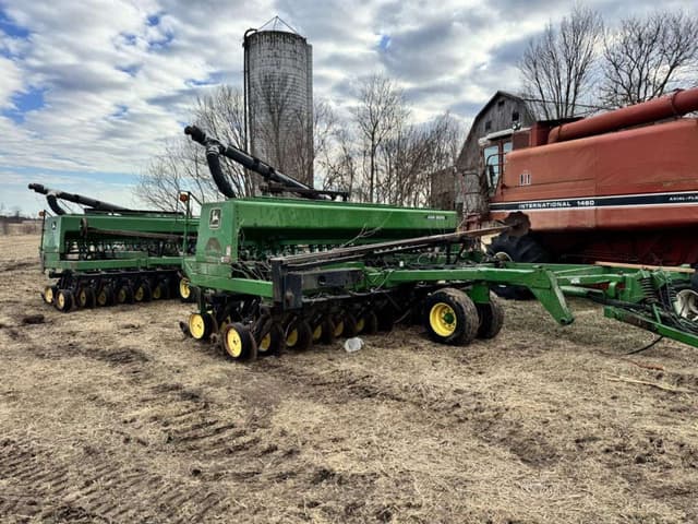 Image of John Deere 750 equipment image 1