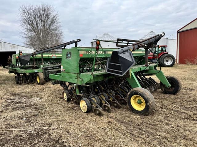 Image of John Deere 750 equipment image 4