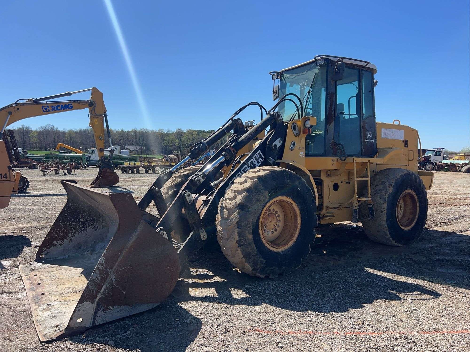 John Deere TC54H Equipment Image0