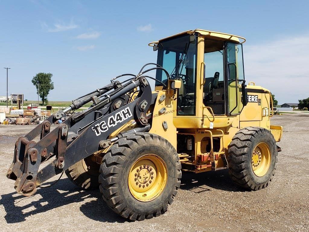 Image of John Deere TC44H Primary image