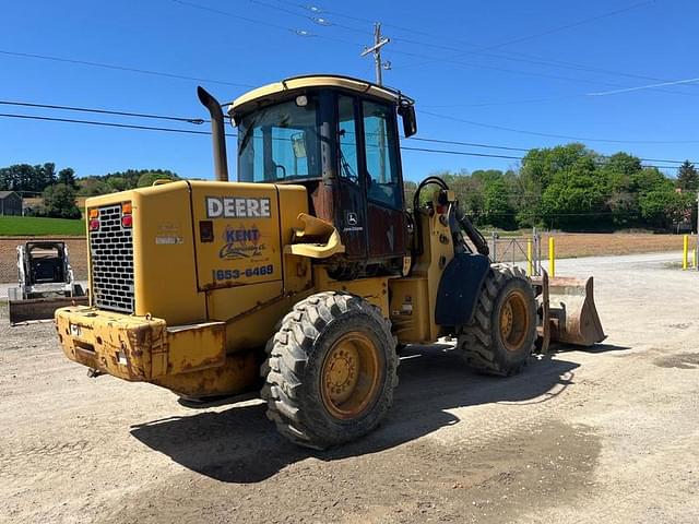 Image of John Deere TC44H equipment image 4