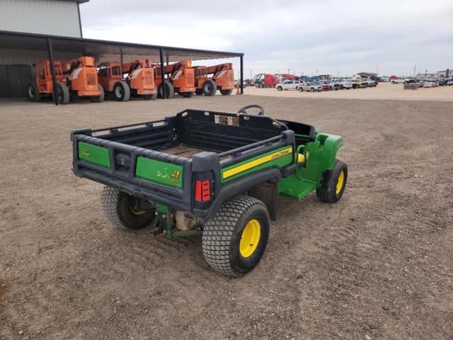 Image of John Deere Gator TE 4x2 equipment image 4